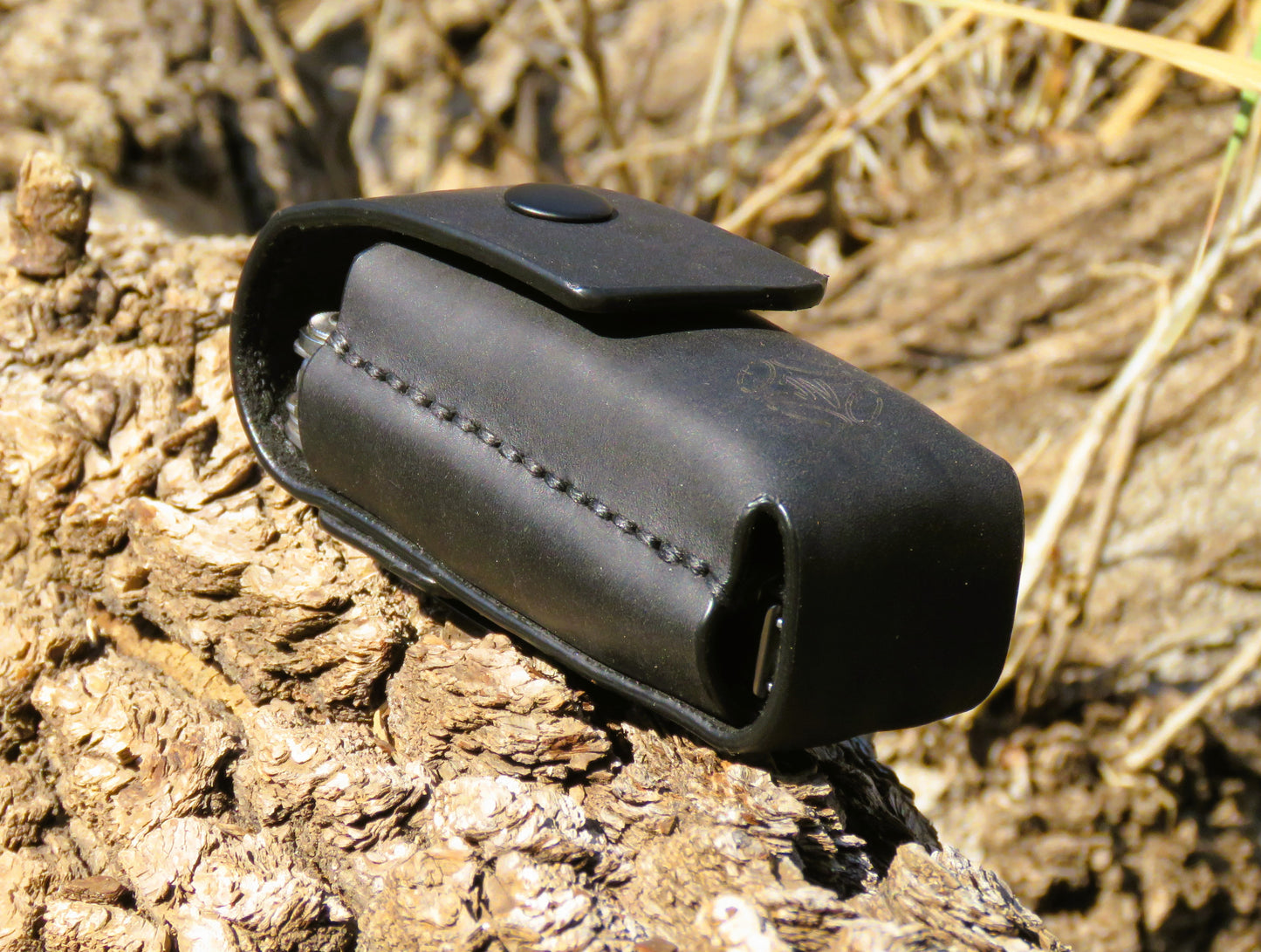 JV Leather Leatherman Surge & Bit Kit pouch with belt clip